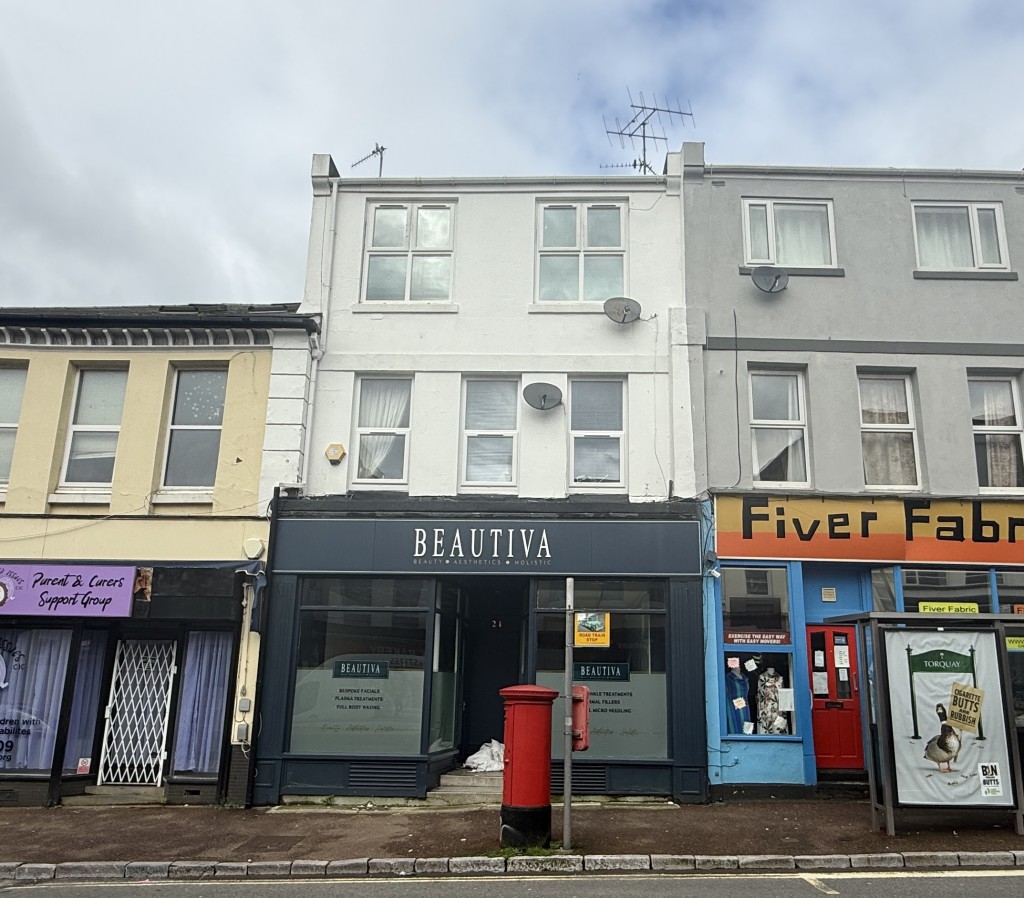 Lot: 5 - VACANT MIXED USE FOUR STOREY PROPERTY WITH FURTHER POTENTIAL - General View of front of building